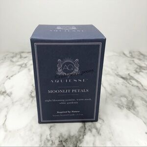 Aquiesse Moonlit Petals Candle 6.5 oz